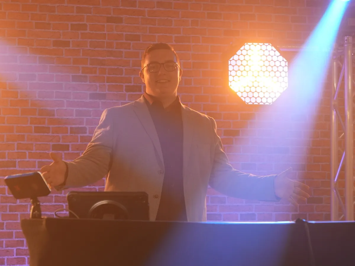 Florian von KUNSTWERK.DJ – Musikwünsche