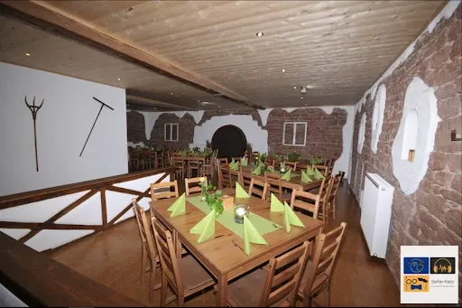 Hochzeitslocation Weinstube Hoppeditzel