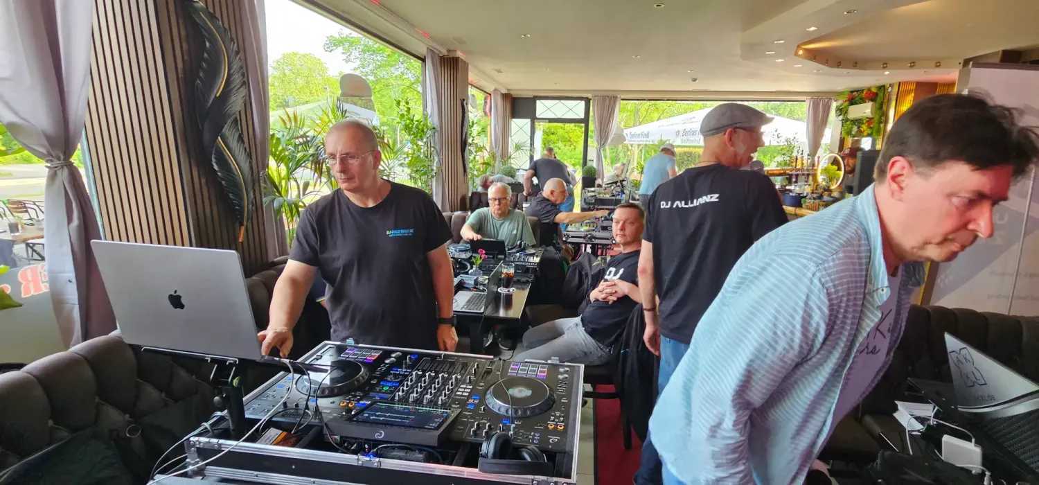 Mixing für DJs auf dem letzten CROSSFADE Berlin / Brandenburg