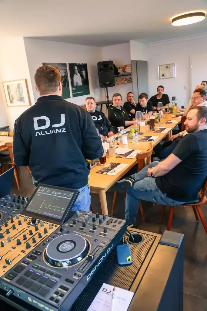 Networking und Austausch beim CROSSFADE in Baden-Württemberg