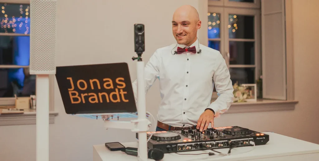 DJ Jonas Brandt zum Thema In-Ear Kopfhörer