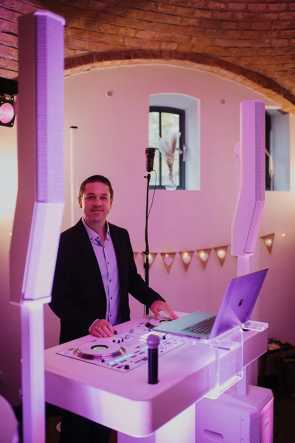 DJ CrossCut für deine Hochzeit