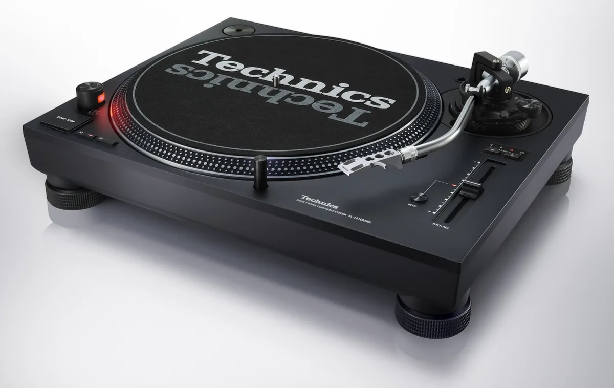 Neu von Technics vorgestellt, der SL-1210 MKX